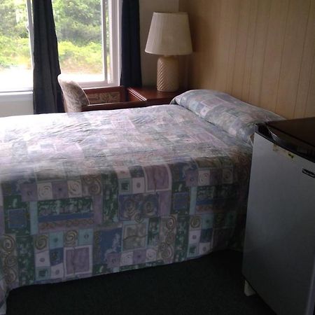 Village Green Motel Yarmouth Bagian luar foto
