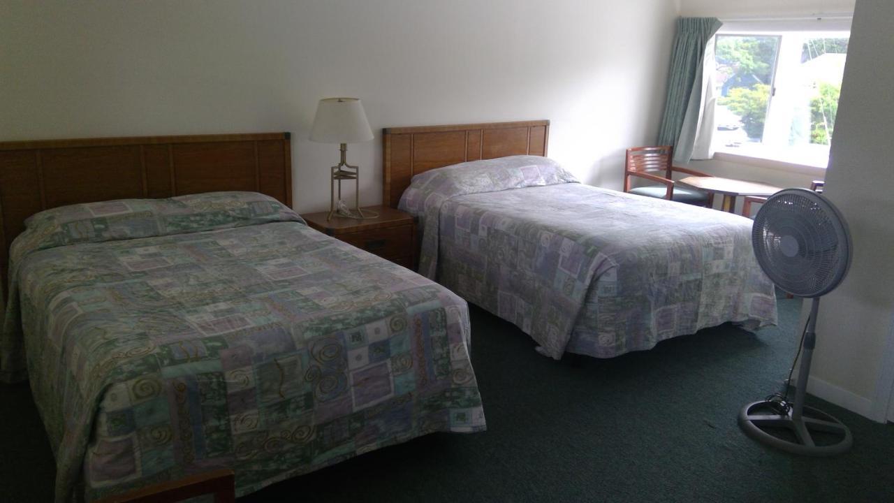 Village Green Motel Yarmouth Bagian luar foto